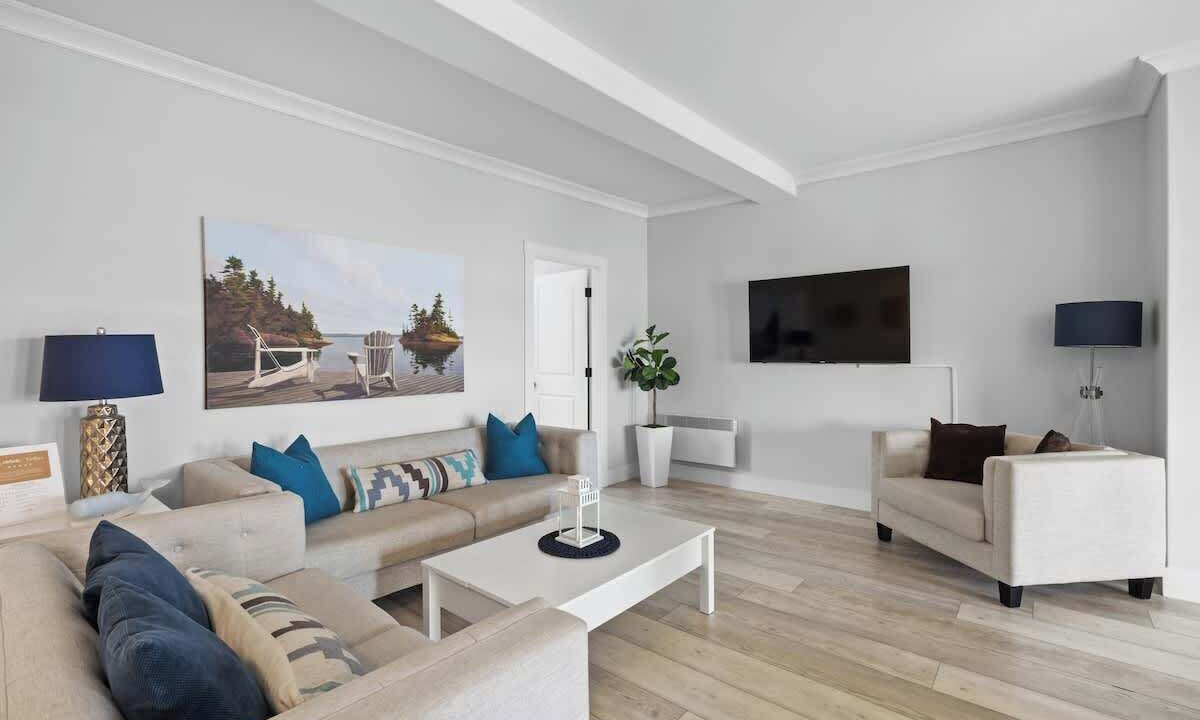 Photo of Livingroom in Queens Square