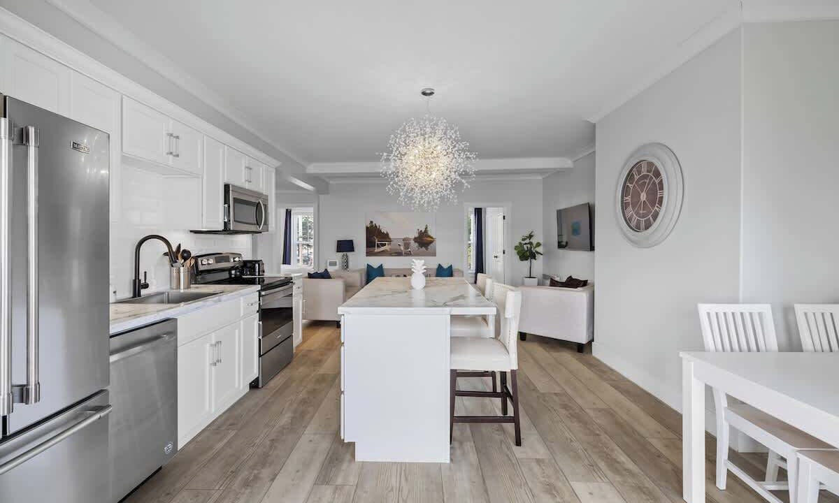 Photo of Kitchen in Queens Square