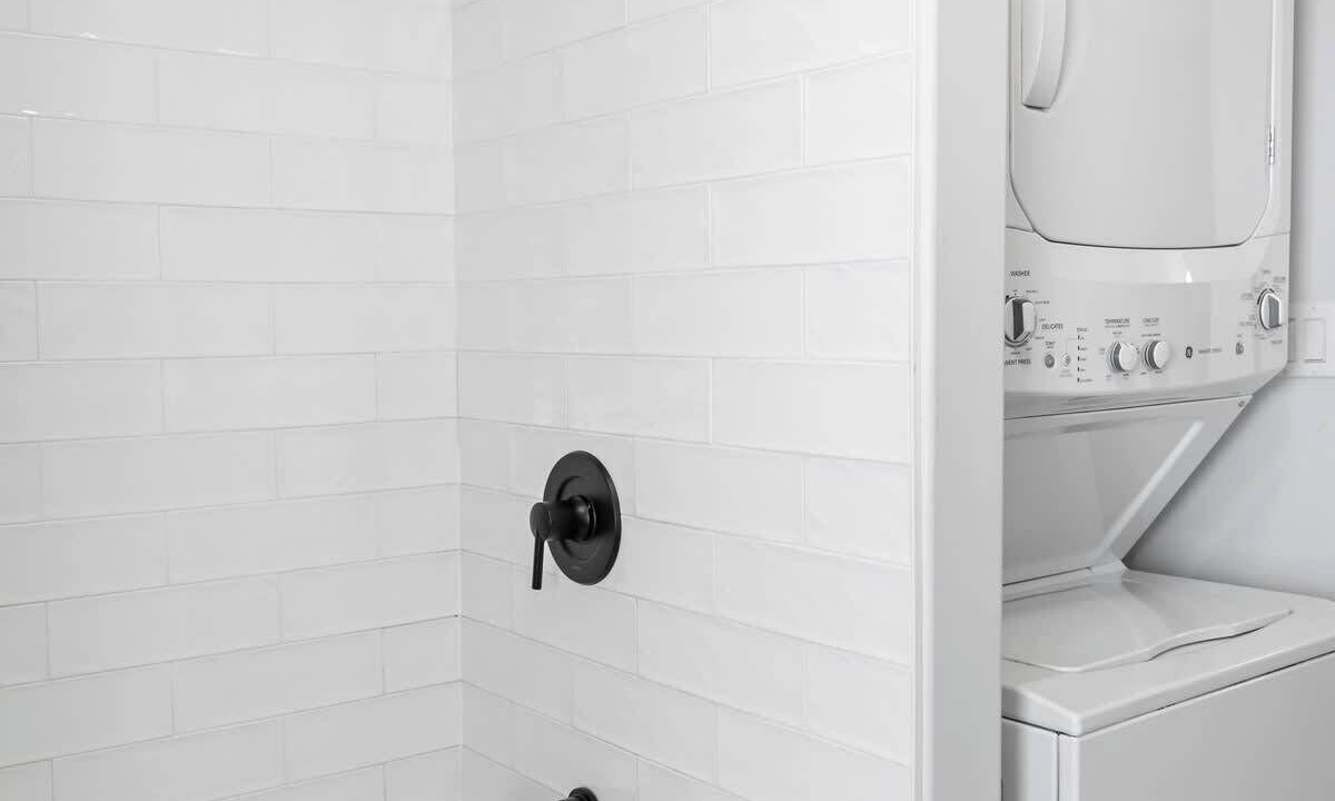 Photo of Bathroom in Queens Square