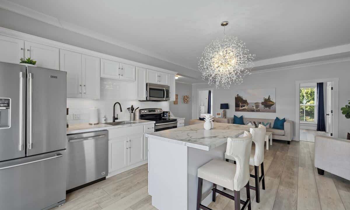 Photo of Kitchen in Queens Square