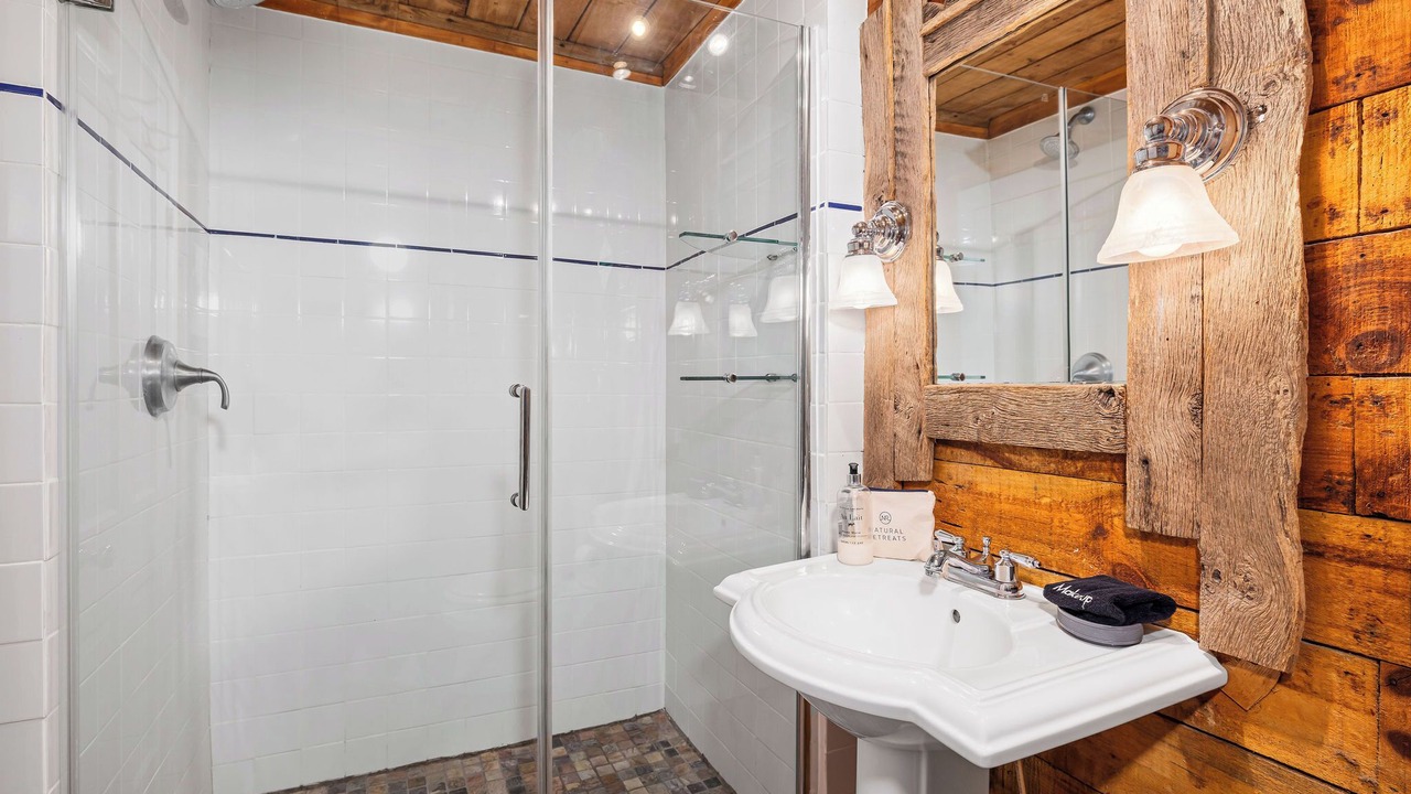 Photo of Bathroom in Williamsville