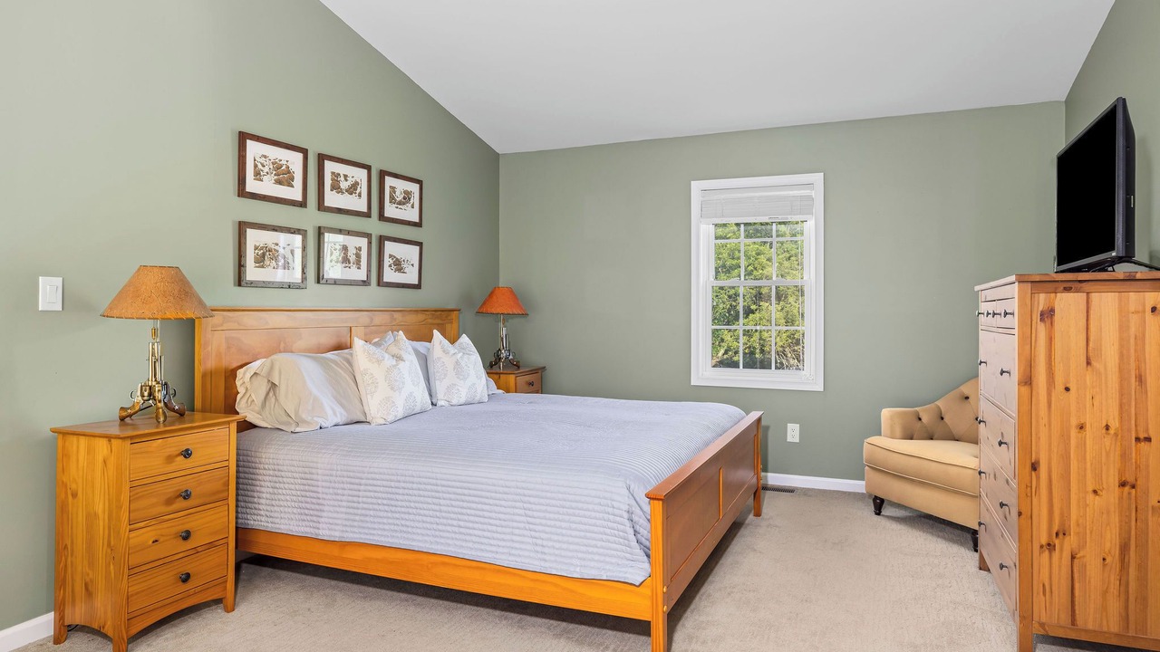 Photo of Bedroom in Williamsville