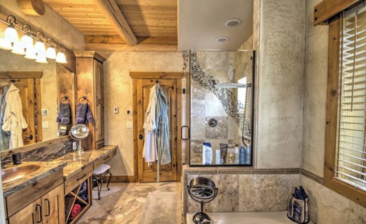 Photo of Bathroom in Fish Haven