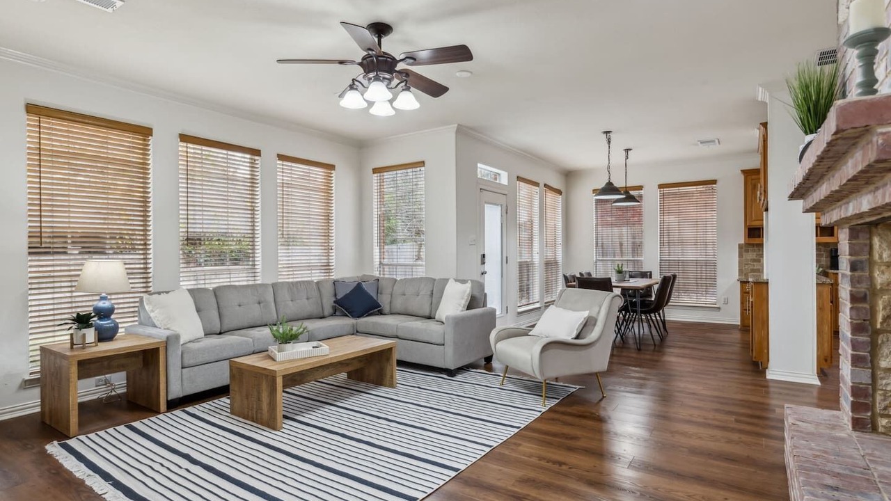 Photo of Livingroom in South Arlington
