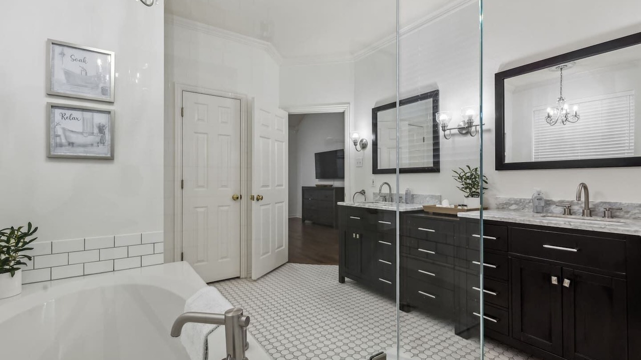 Photo of Bathroom in South Arlington