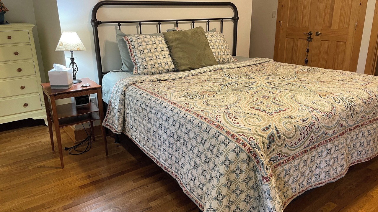 Photo of Bedroom in Arden