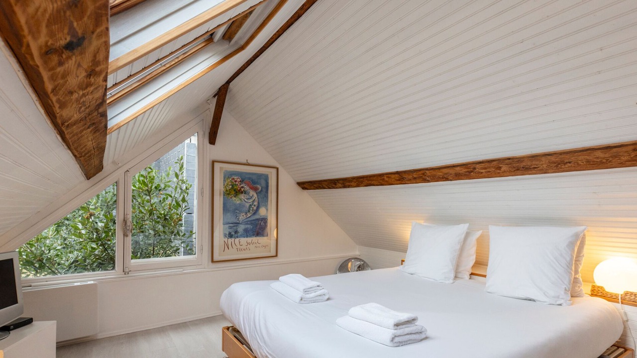 Photo of Bedroom in Enclos