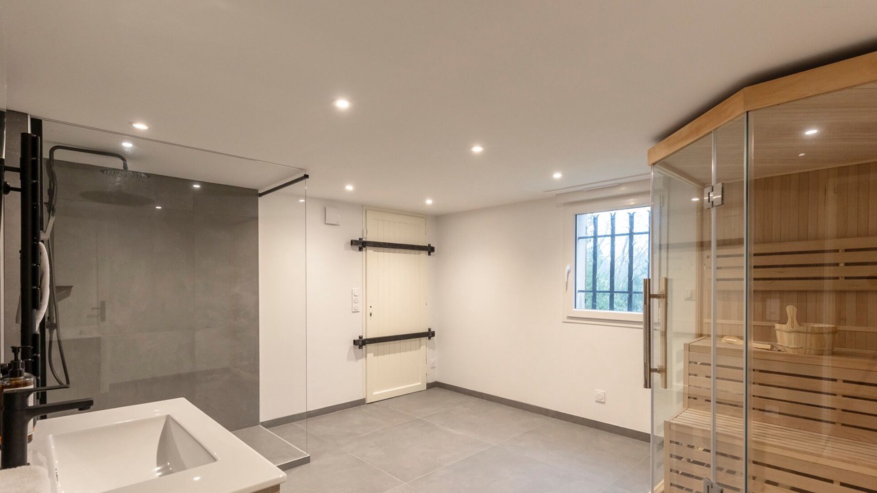 Photo of Bathroom in Gonneville-sur-Honfleur