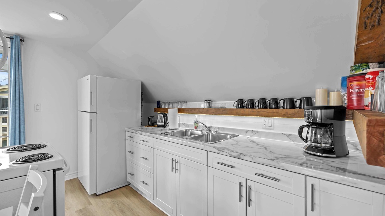 Photo of Kitchen in Queens Square