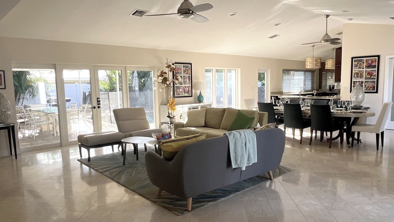 Photo of Livingroom in Coral Heights