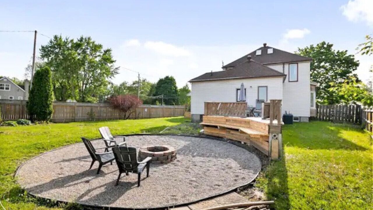Photo of Outdoor in LaSalle