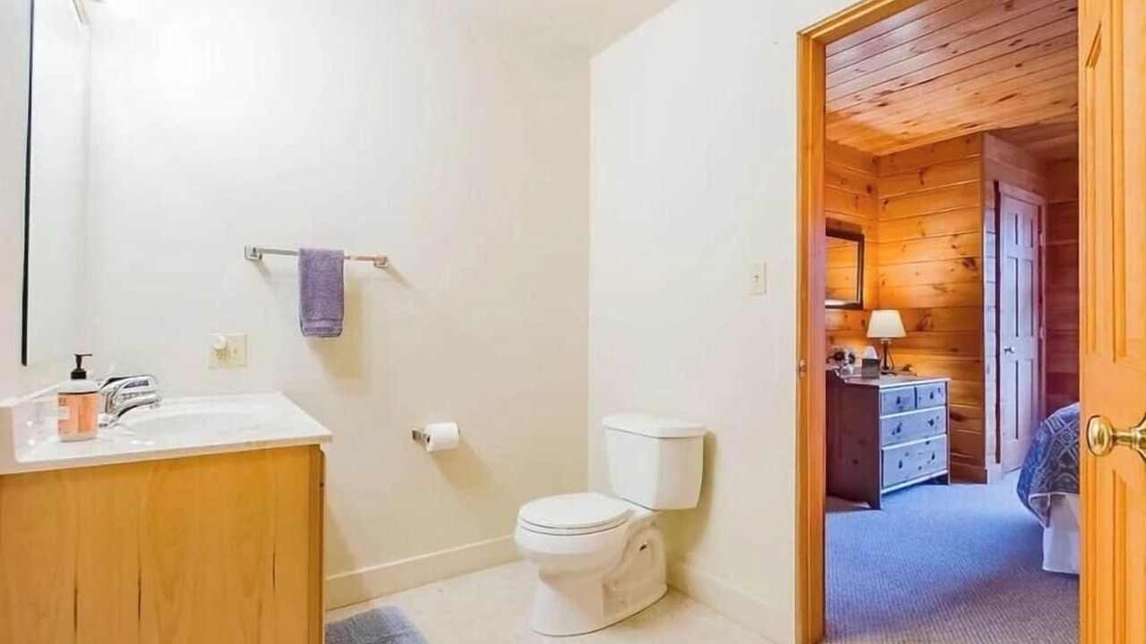 Photo of Bathroom in Benton