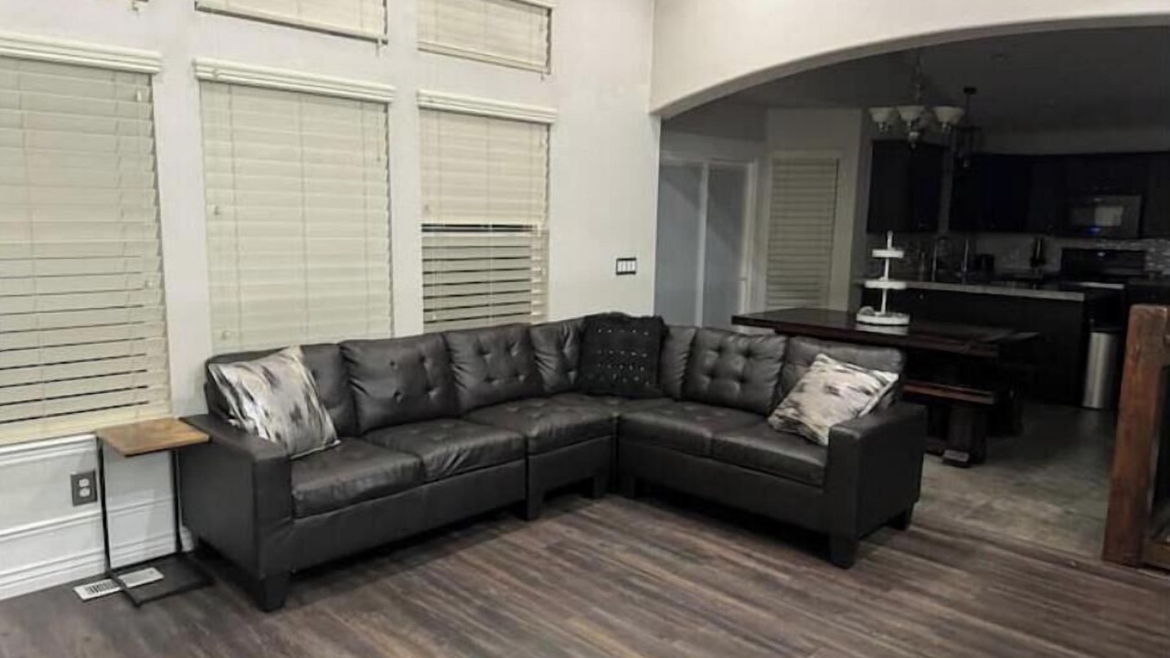 Photo of Livingroom in Herriman