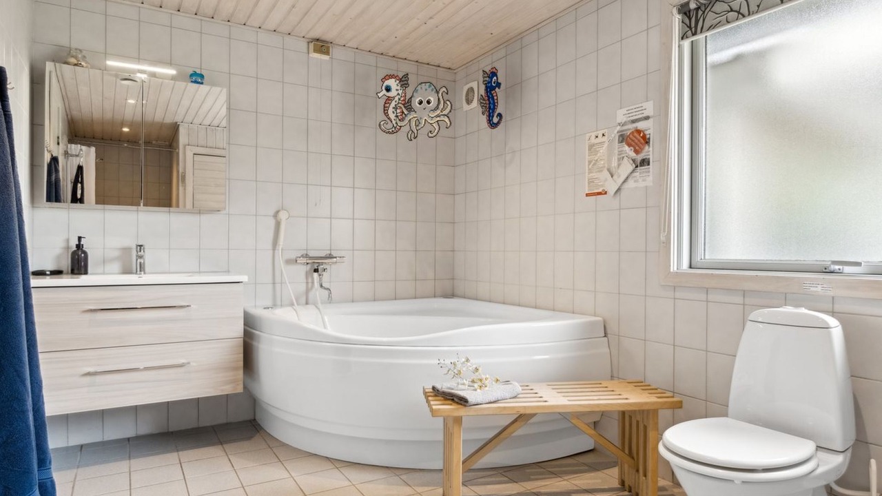 Photo of Bathroom in Østerskov