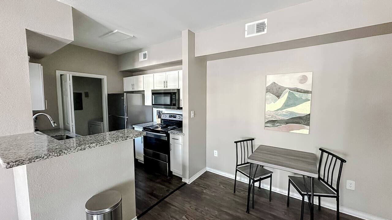 Photo of Kitchen in South Side