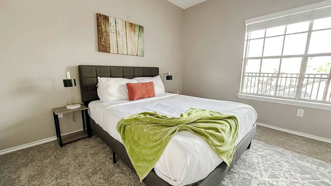 Photo of Bedroom in South Side