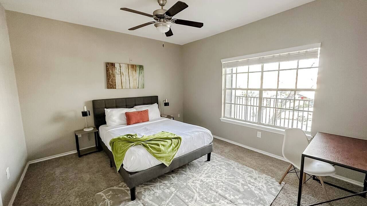 Photo of Bedroom in South Side