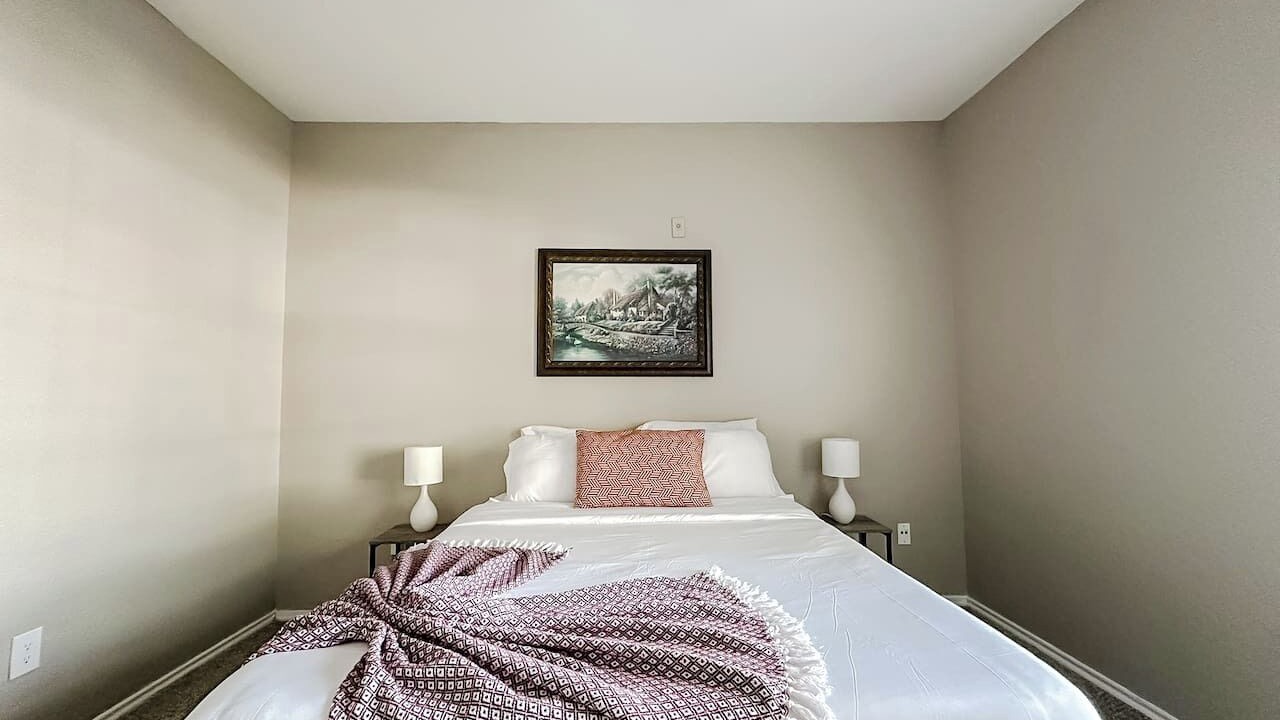 Photo of Bedroom in South Side