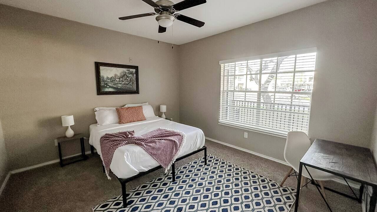 Photo of Bedroom in South Side