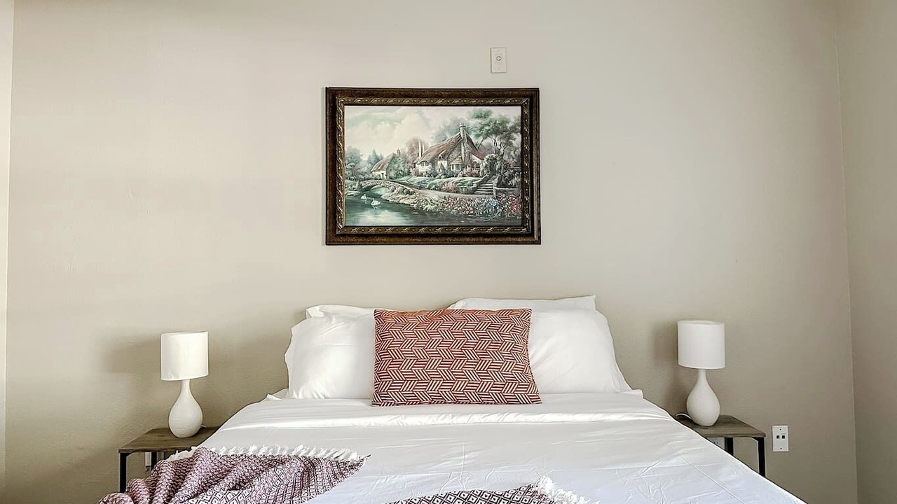 Photo of Bedroom in South Side