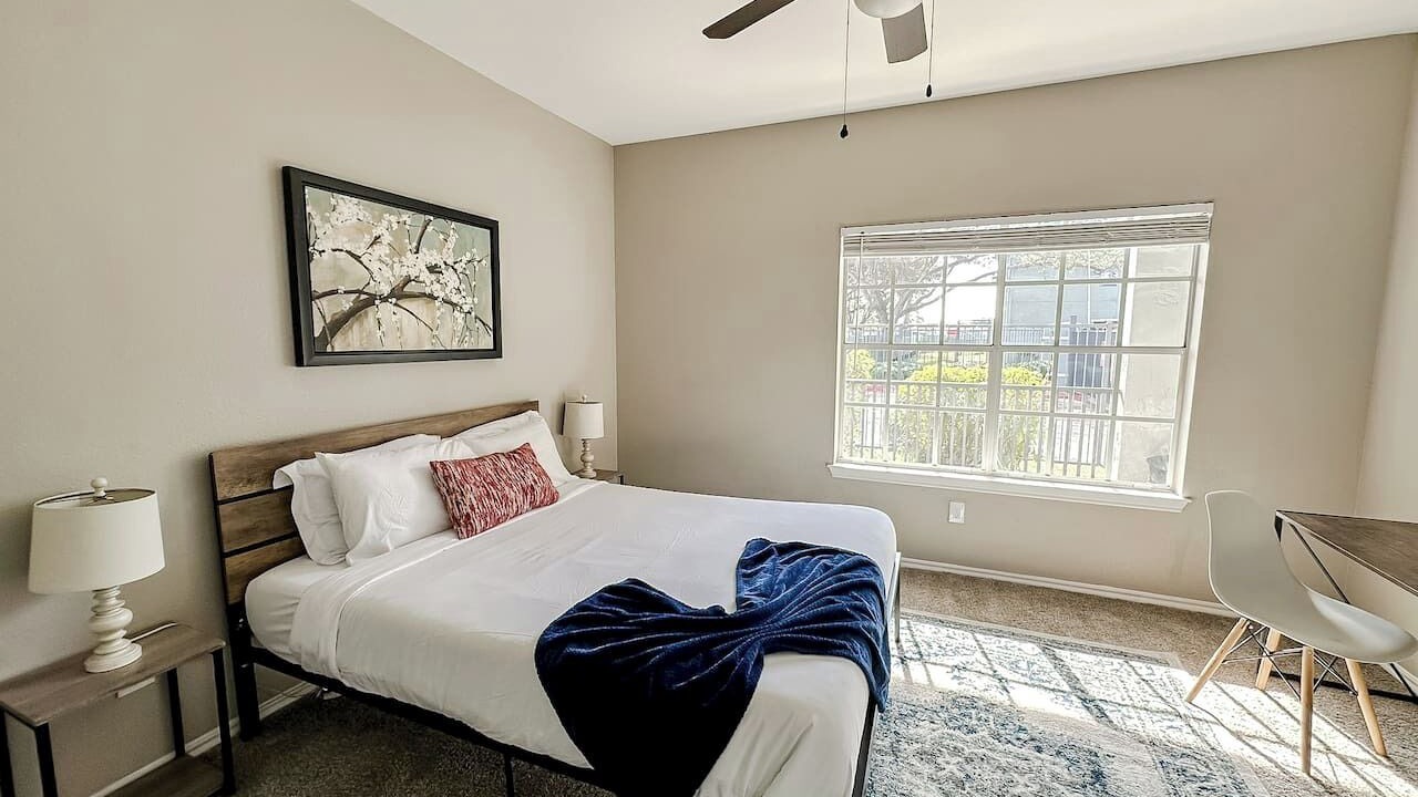 Photo of Bedroom in South Side