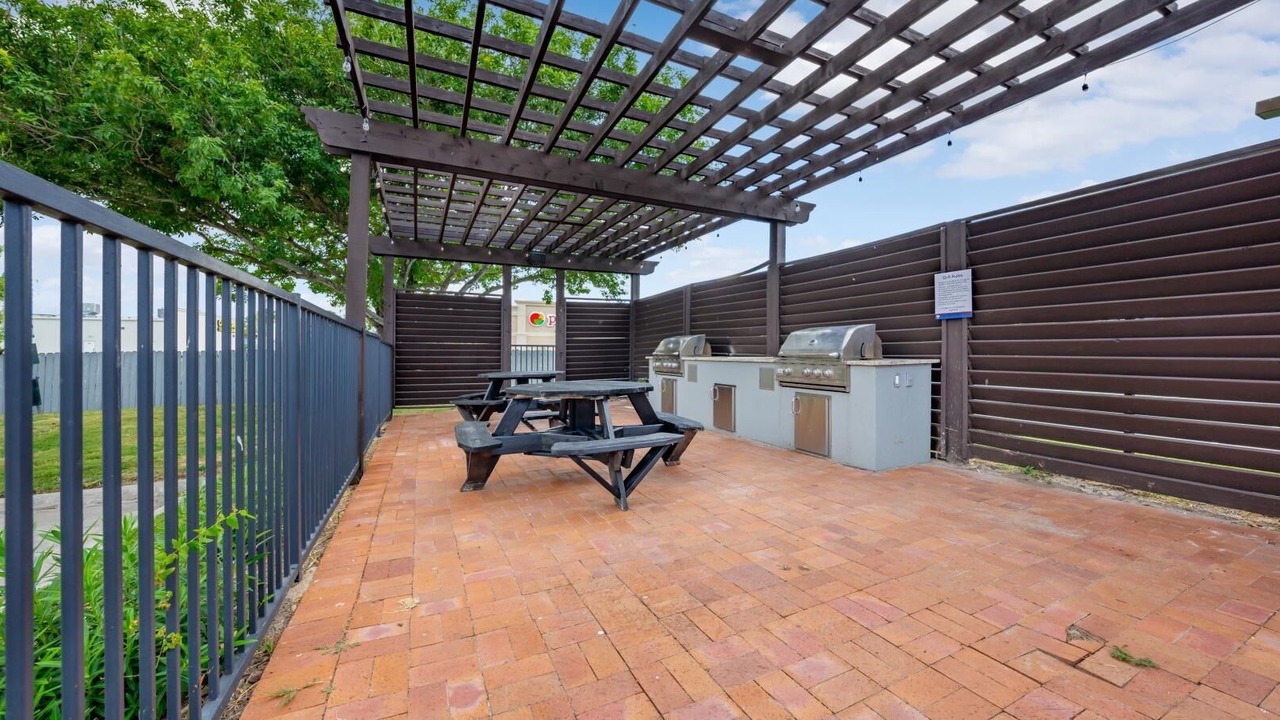 Photo of Outdoor in South Side