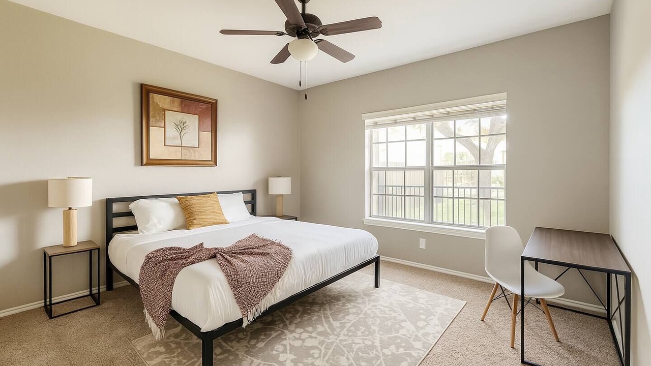 Photo of Bedroom in South Side