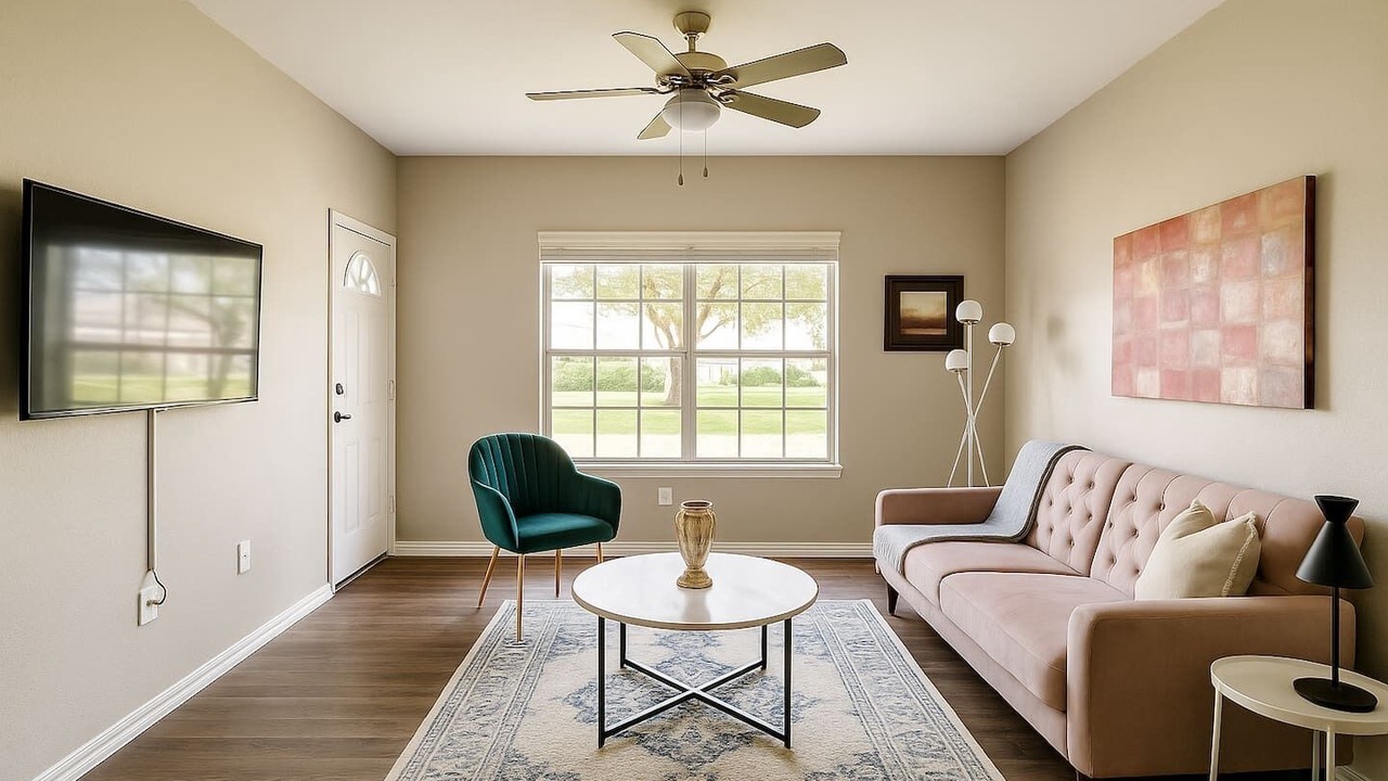 Photo of Livingroom in South Side