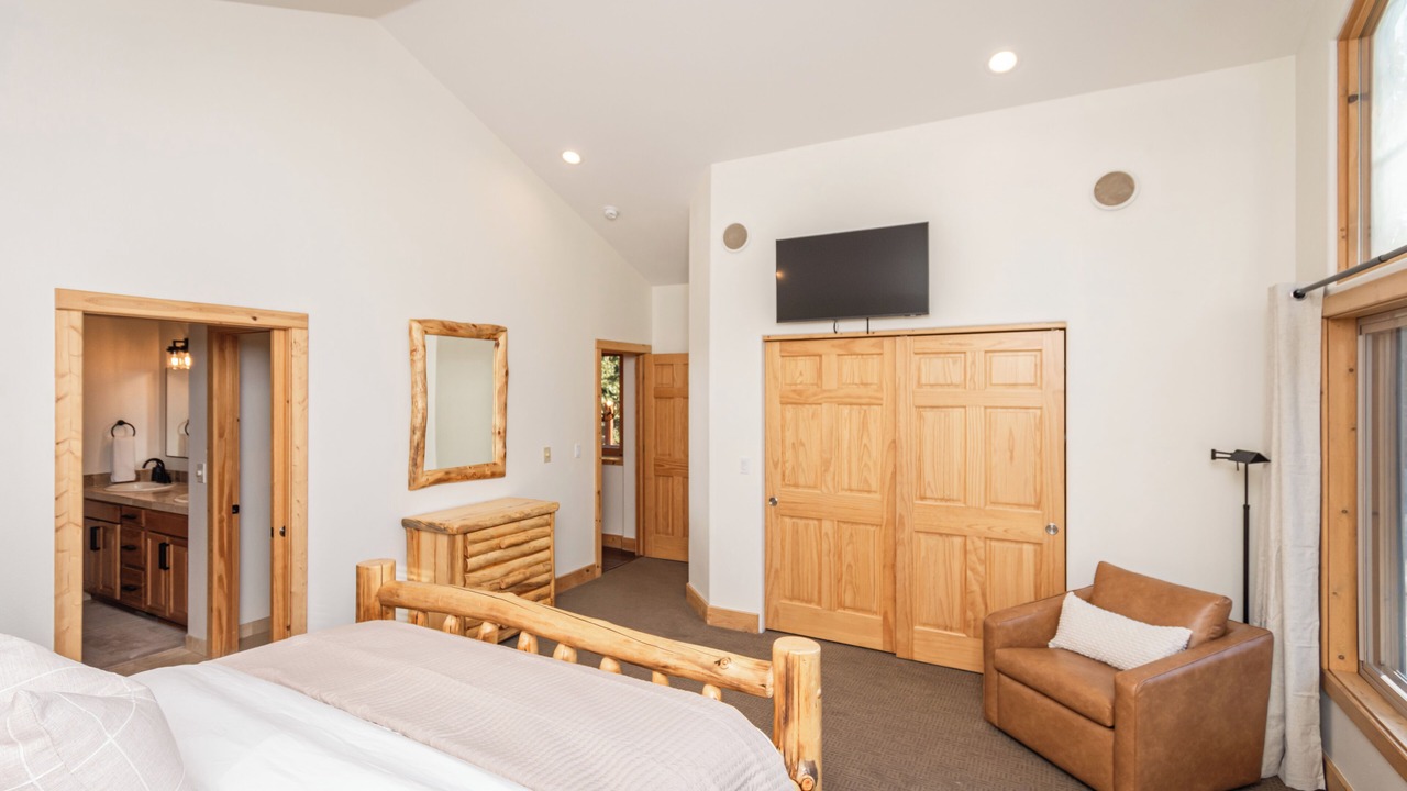 Photo of Bedroom in Carnelian Bay