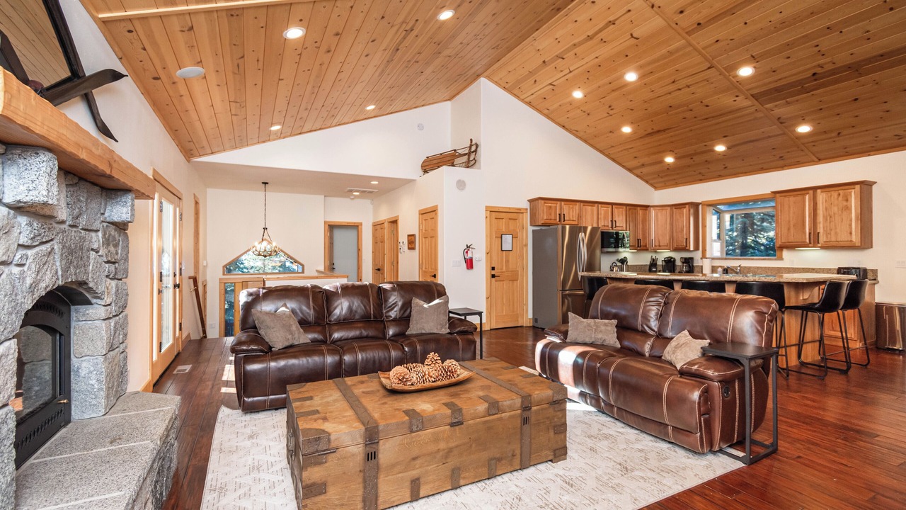 Photo of Livingroom in Carnelian Bay