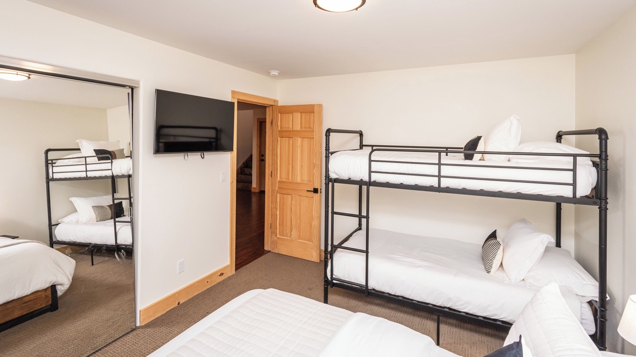 Photo of Bedroom in Carnelian Bay