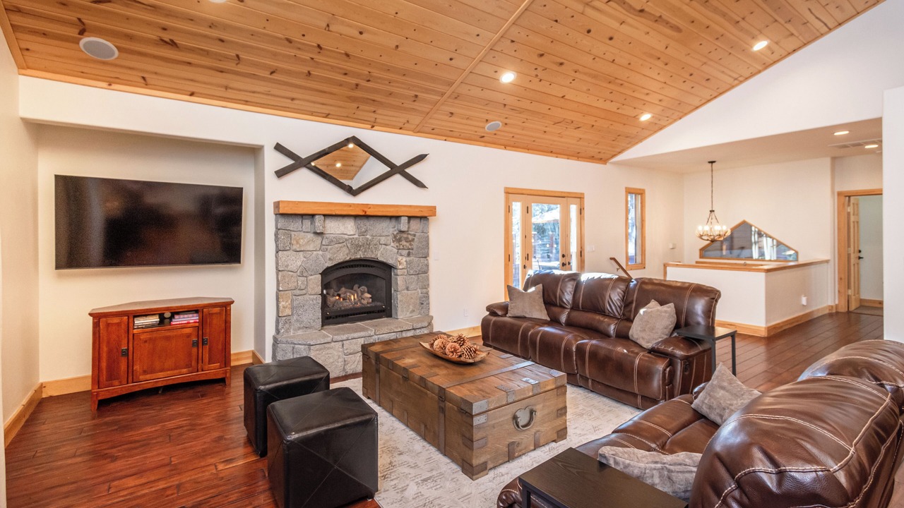 Photo of Livingroom in Carnelian Bay