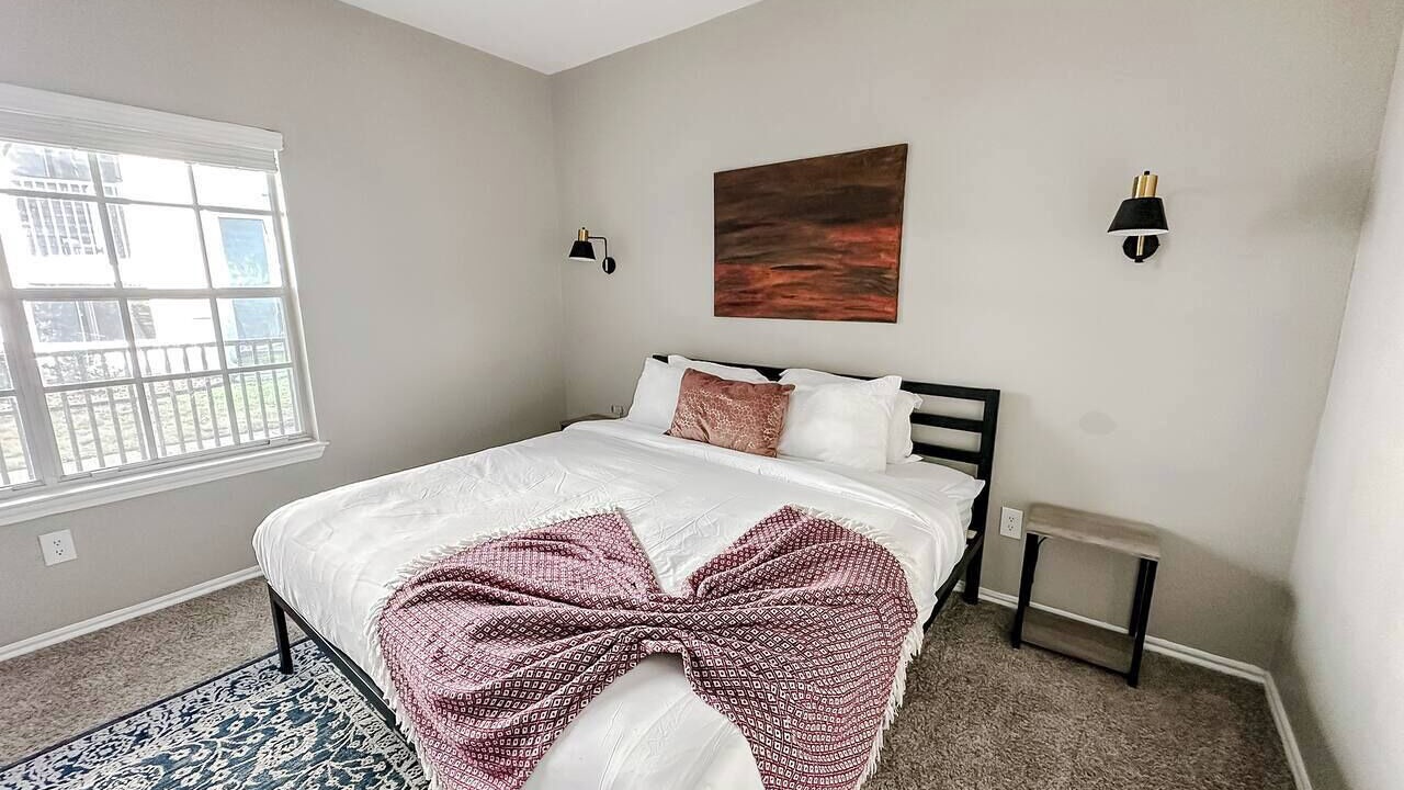 Photo of Bedroom in South Side