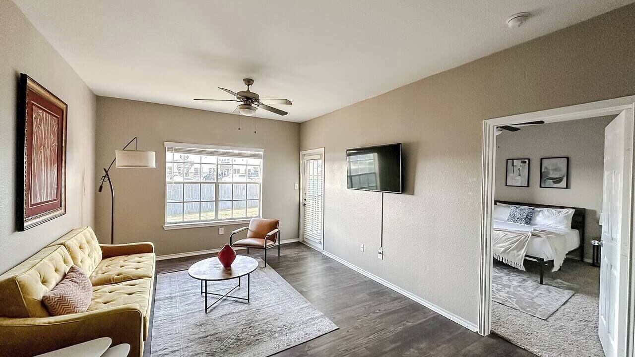 Photo of Livingroom in South Side