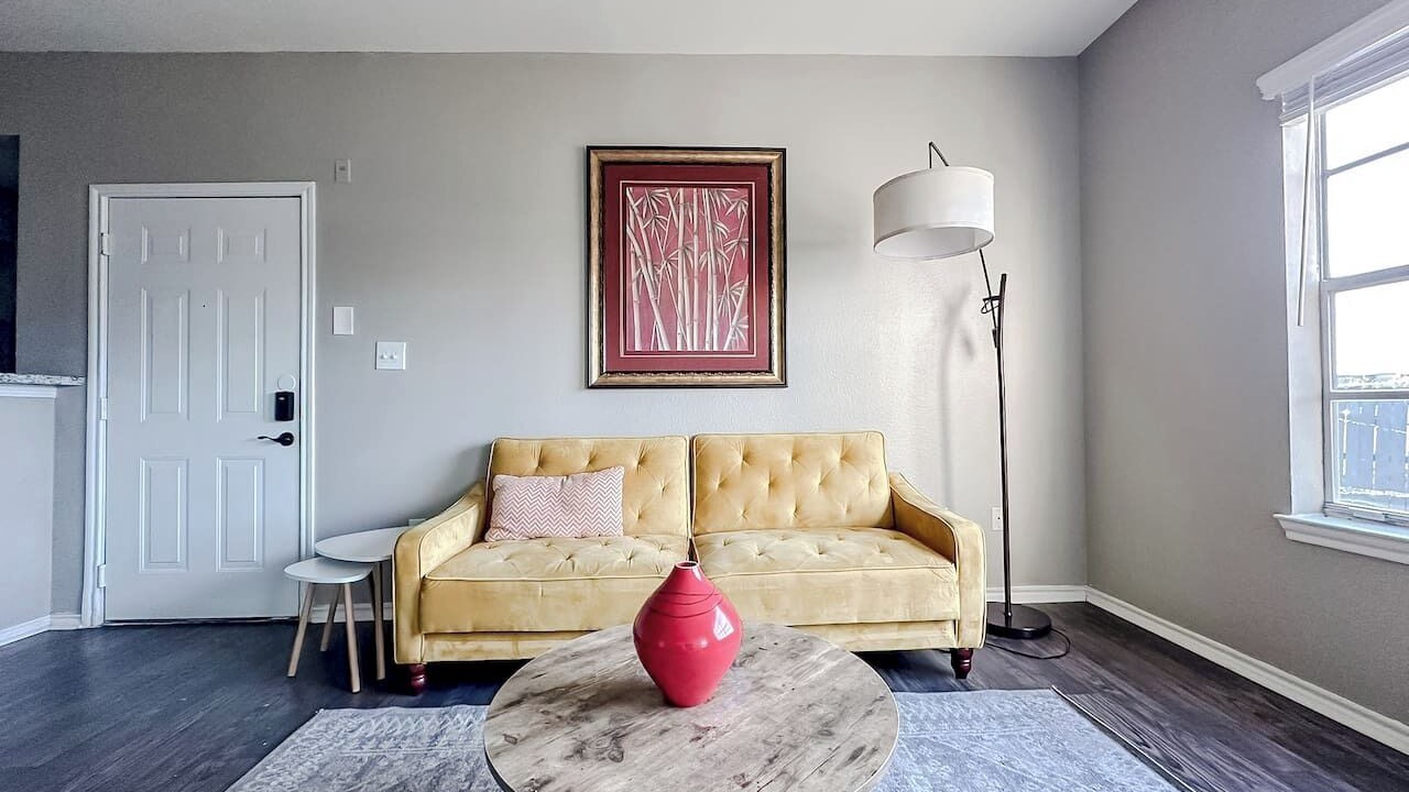 Photo of Livingroom in South Side