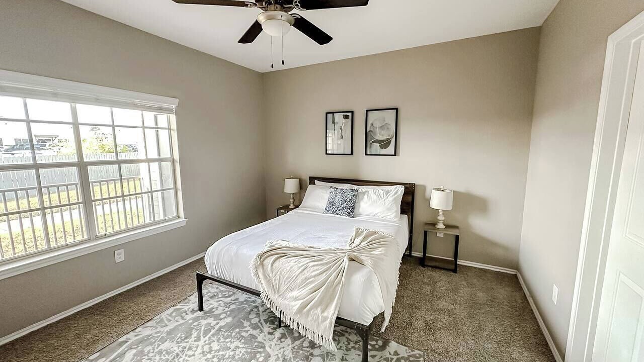 Photo of Bedroom in South Side