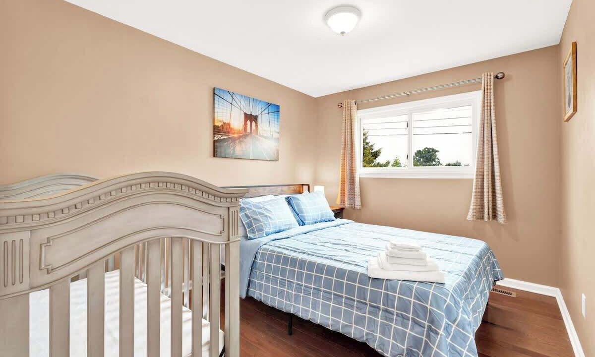 Photo of Bedroom in Sterling Heights