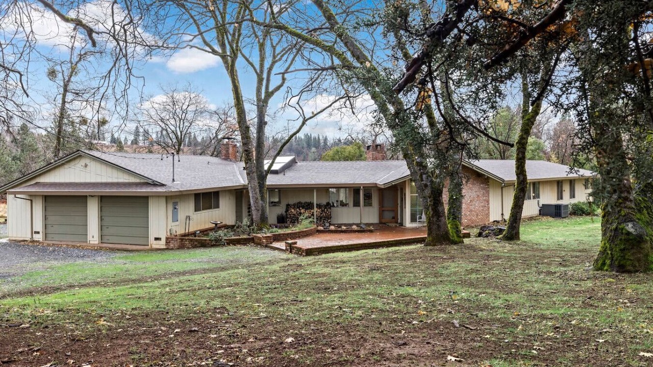 Photo of Others in Apple Hill