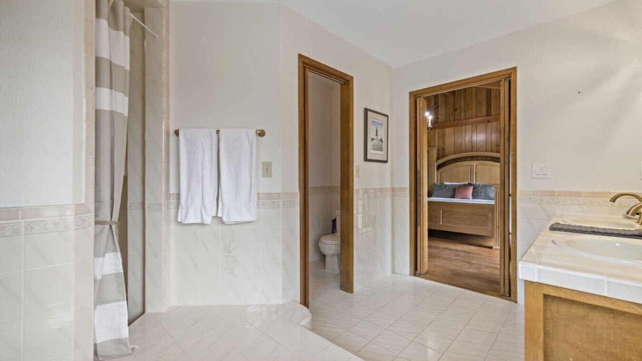 Photo of Others in Apple Hill