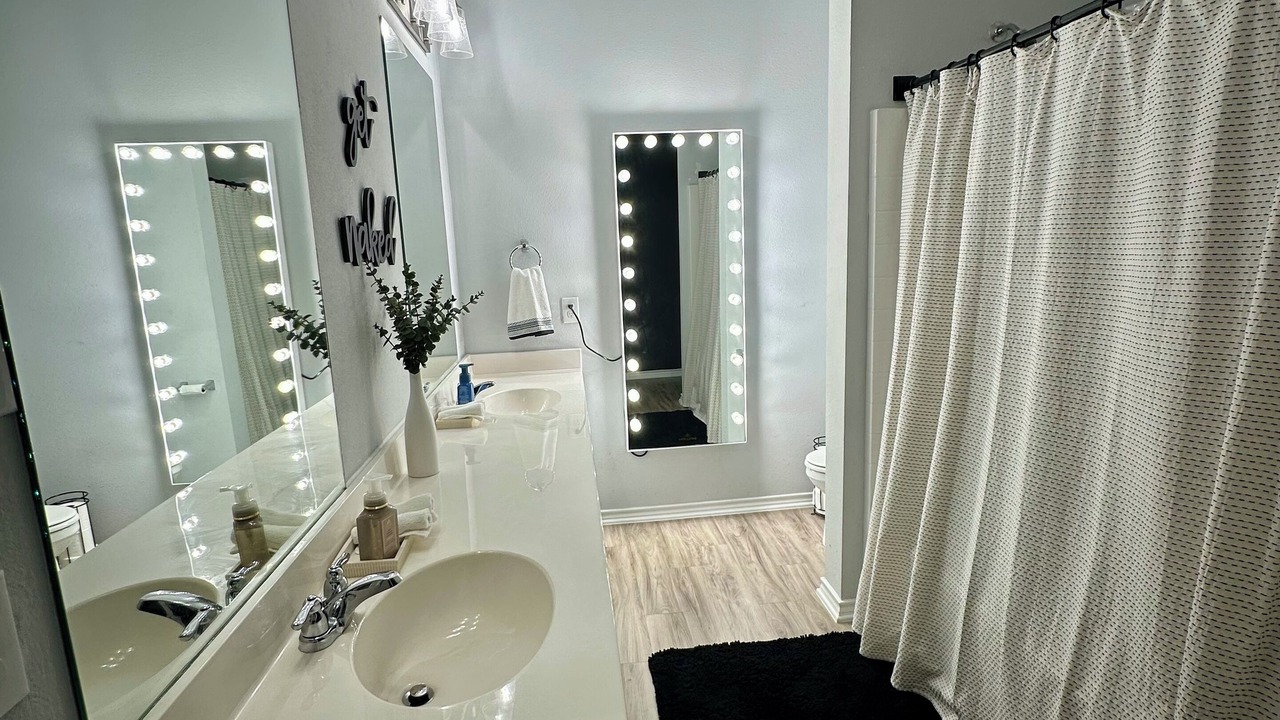 Photo of Bathroom in Grand Prairie