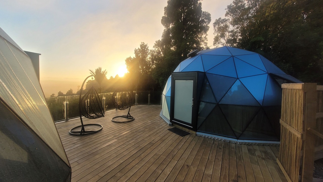 Photo of Patio Balcony in Waiatarua