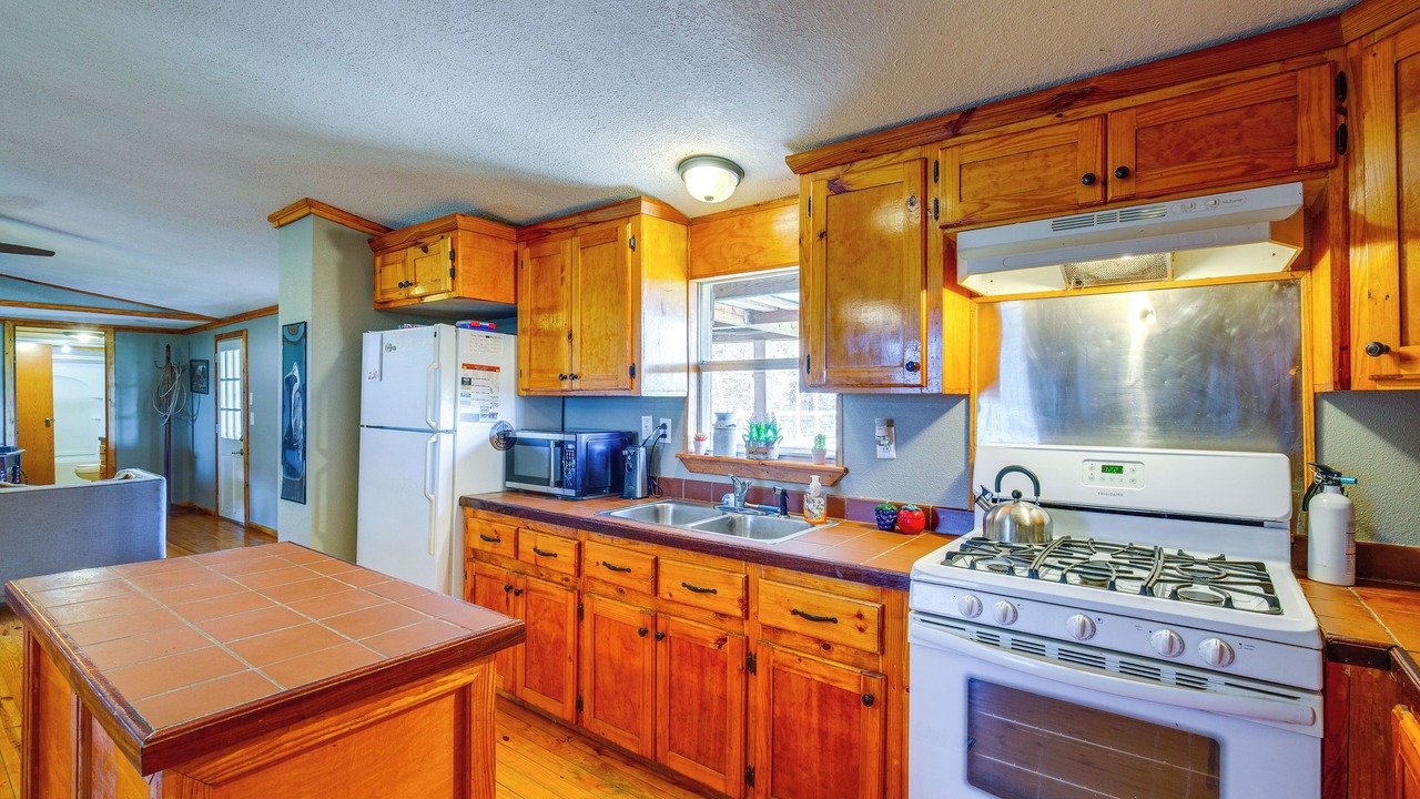 Photo of Kitchen in Quinlan
