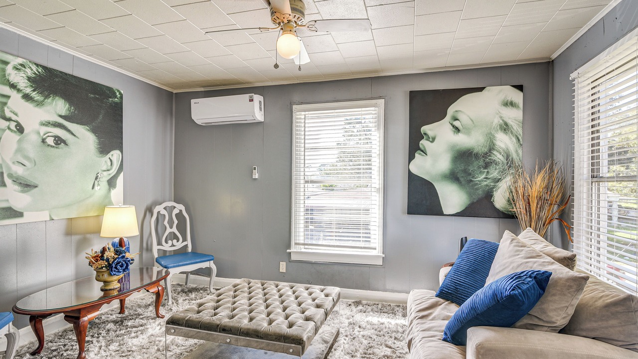 Photo of Bedroom in Lakeview  Jefferson County