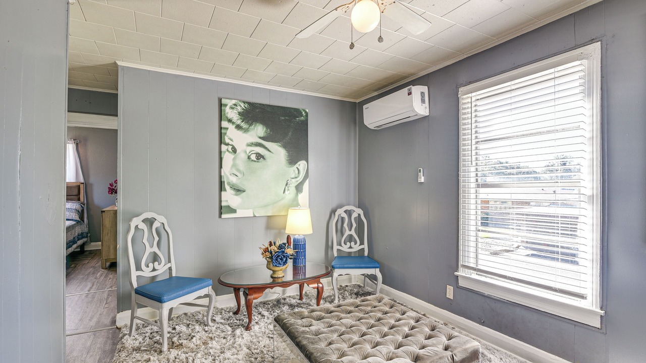 Photo of Livingroom in Lakeview  Jefferson County