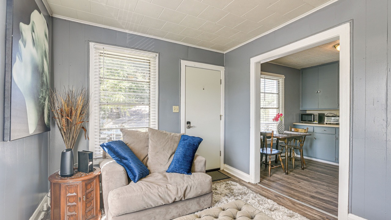 Photo of Livingroom in Lakeview  Jefferson County
