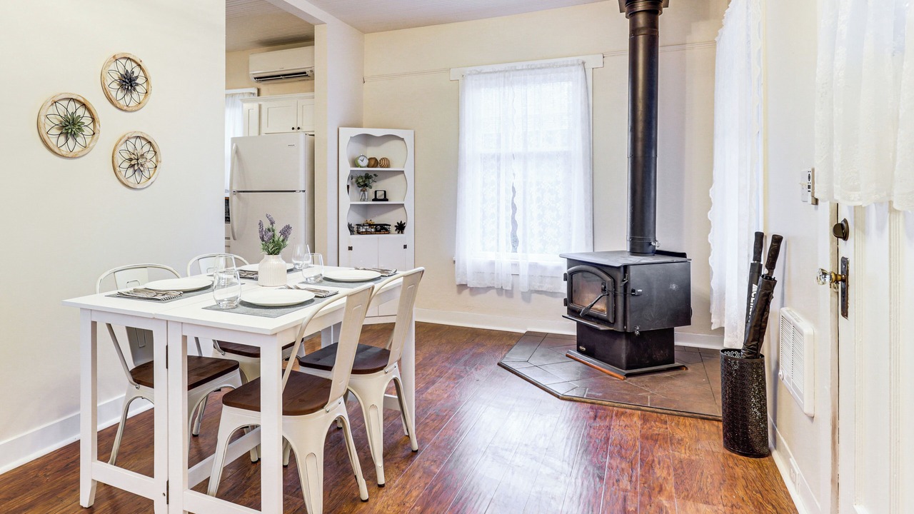 Photo of Bedroom in Forest Grove