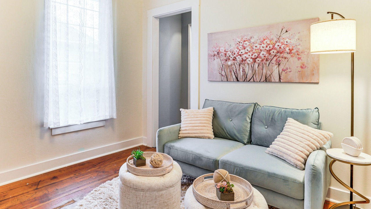 Photo of Livingroom in Forest Grove