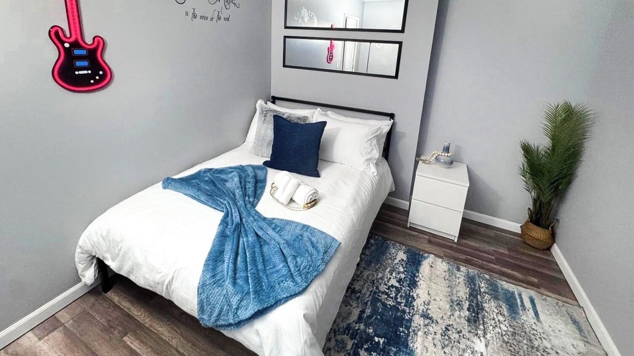 Photo of Bedroom in Southside