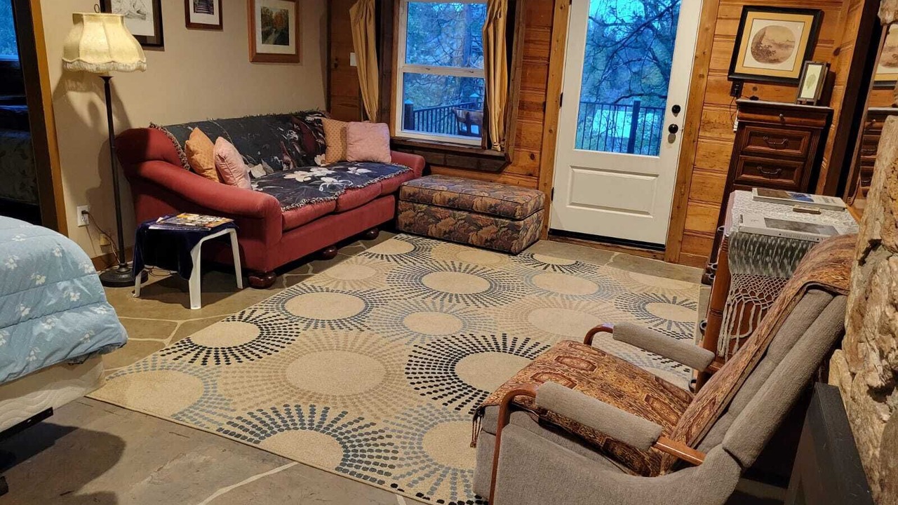 Photo of Livingroom in Dutch Flat