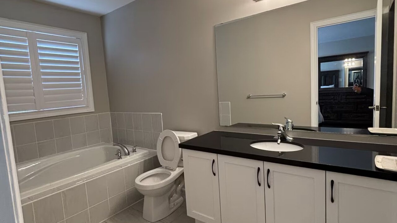 Photo of Bathroom in Markham